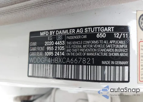 2012 Mercedes-Benz C 250 Sport z USA, uszkodzony, nr VIN WDDGF4HBXCA667821